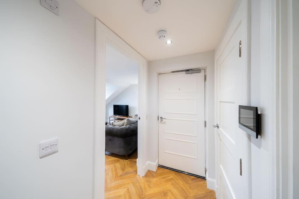 The Crescent, Aberdeen City Centre Apartment Экстерьер фото